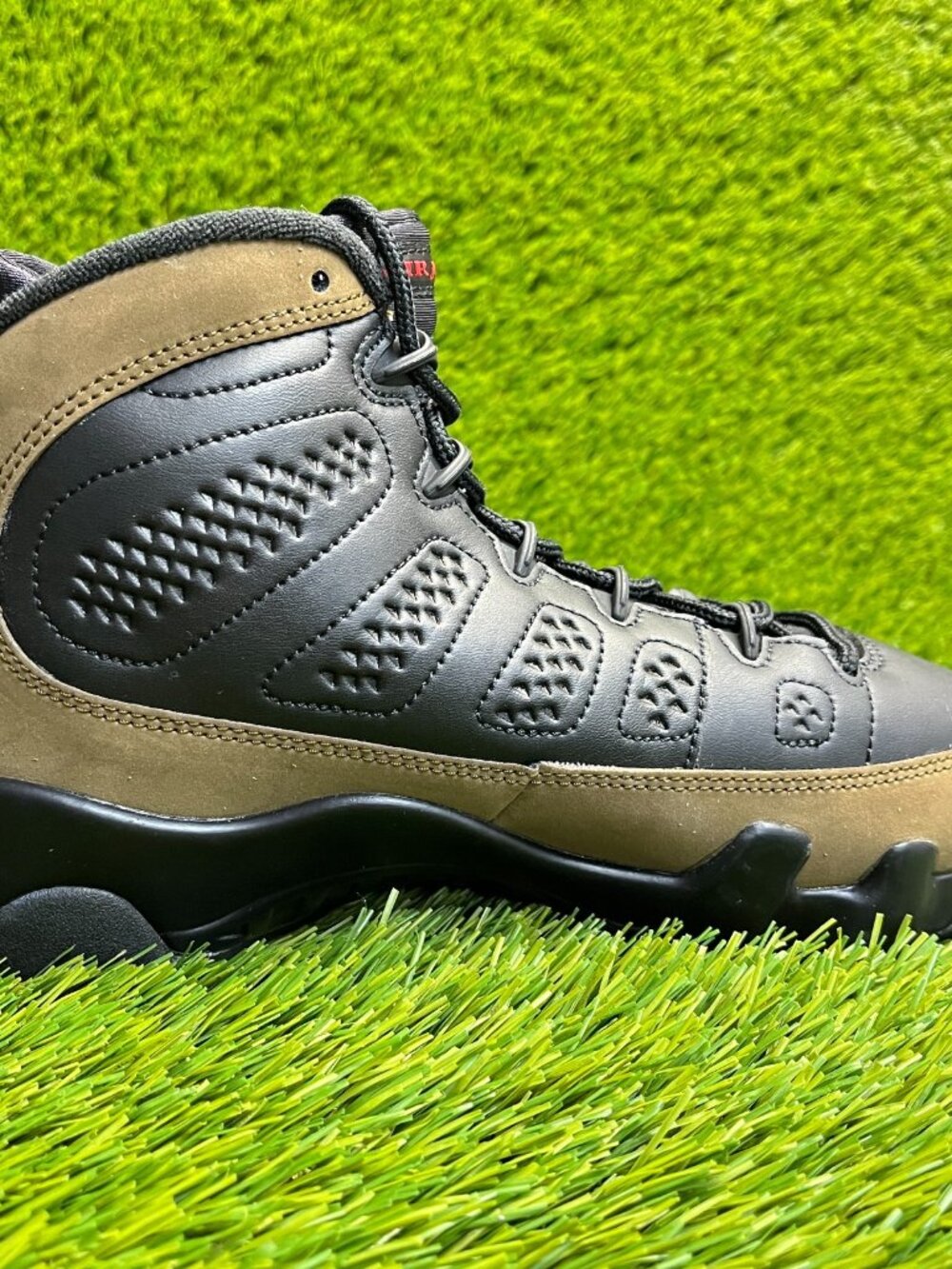 Nike Air Jordan 9 Retro Boys Size 6.5Y Black Olive Basketball Shoes Sneakers - Picture 4 of 10